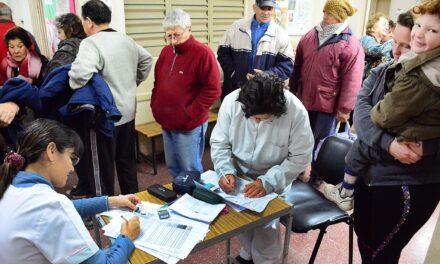 Se aplicaron casi 800 dosis contra contra la gripe y la neumonía