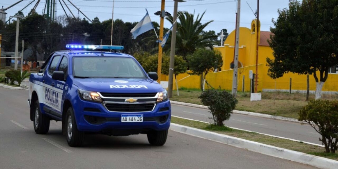Bruzone recibió nuevo móvil policial y suma vehículo utilitario para la Comuna