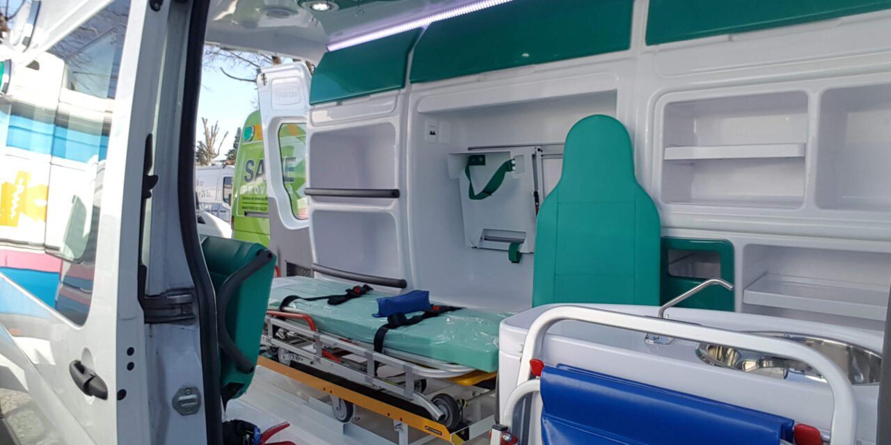 La comunidad universitaria cuenta con una nueva ambulancia