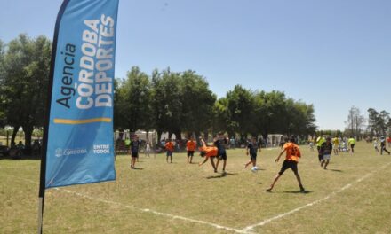 Con más de 450 niños finalizó la liga barrial 2017