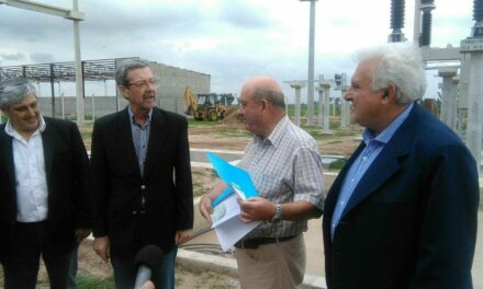 Avalle entregó subsidio para obras al parque industrial de Holmberg