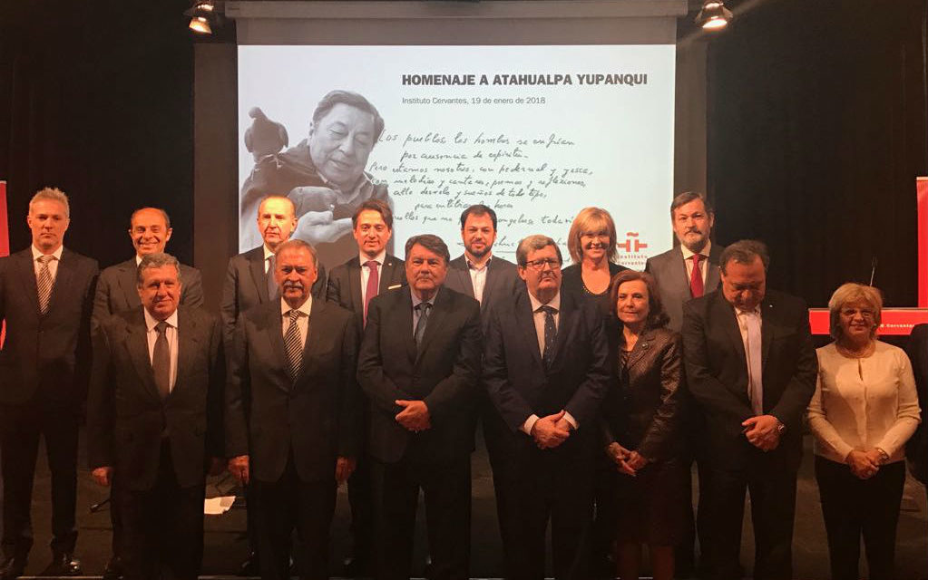 Schiaretti homenajeó en Madrid la figura de Atahualpa Yupanqui