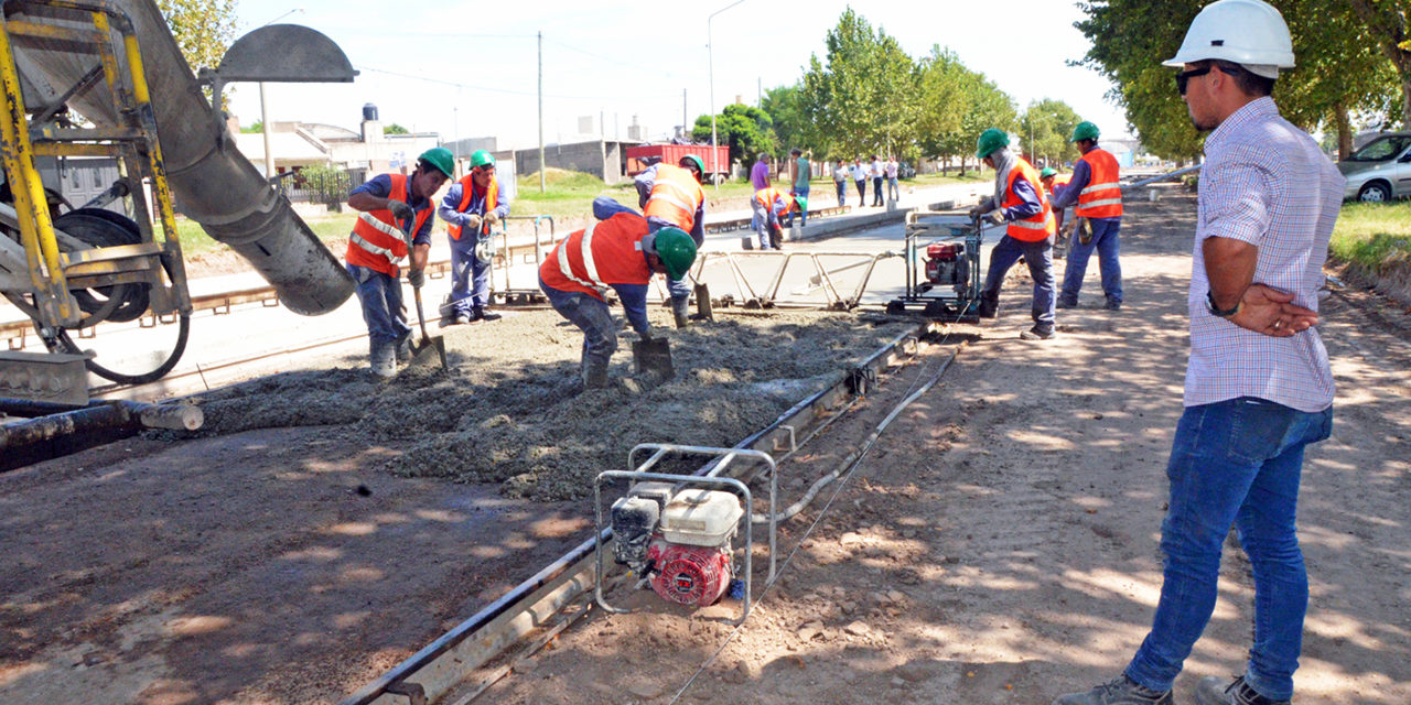 Pavimentación Avenida Colombres: la obra tiene un 25% de avance