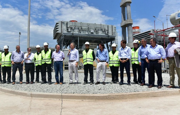 Macri inauguró la central térmica de Villa María