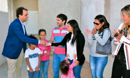 En Río Cuarto, 235 familias ya recibieron las llaves de sus viviendas