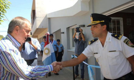 En Monte Maíz, Schiaretti inauguró sede policial y entregó aportes