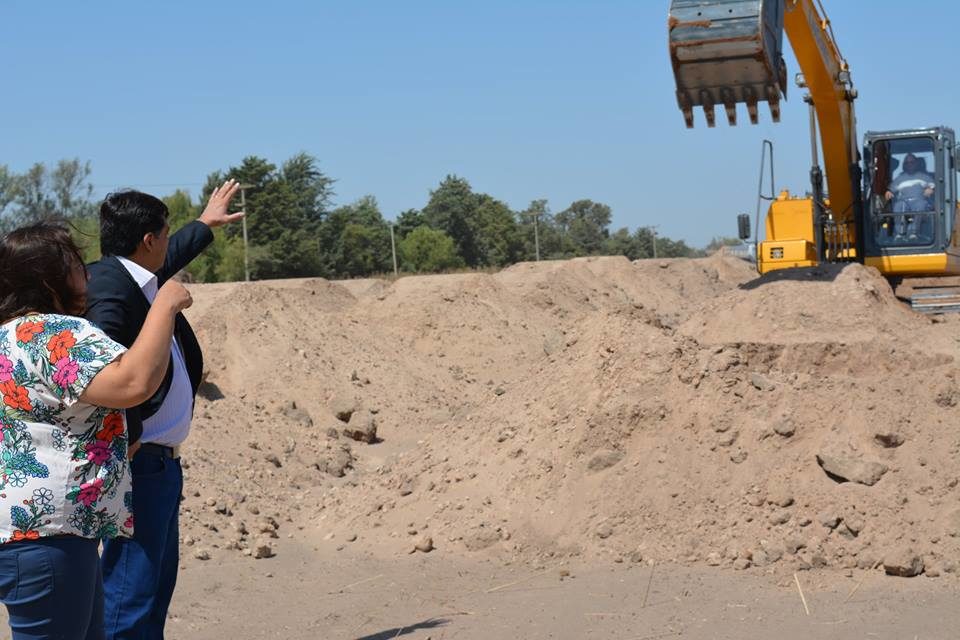 Comenzó la obra de cloacas en Villa Huidobro