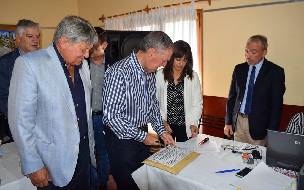 Camino de la Costa: Schiaretti participó de la apertura de sobres de licitación