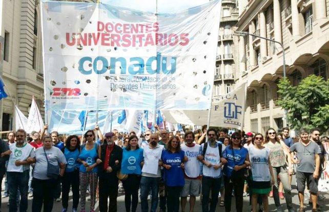 Docentes universitarios confirmaron el paro de este jueves y viernes