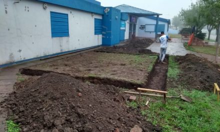 Inició la construcción de 4 nuevas aulas en la Escuela Especial CRECER de Luque