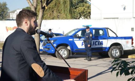 Nuevo móvil policial para la Cooperadora Policial de General Deheza