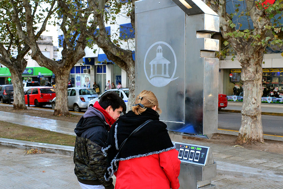 Hoy se inaugura el Árbol Tecnológico en la Plaza Olmos de la Juventud