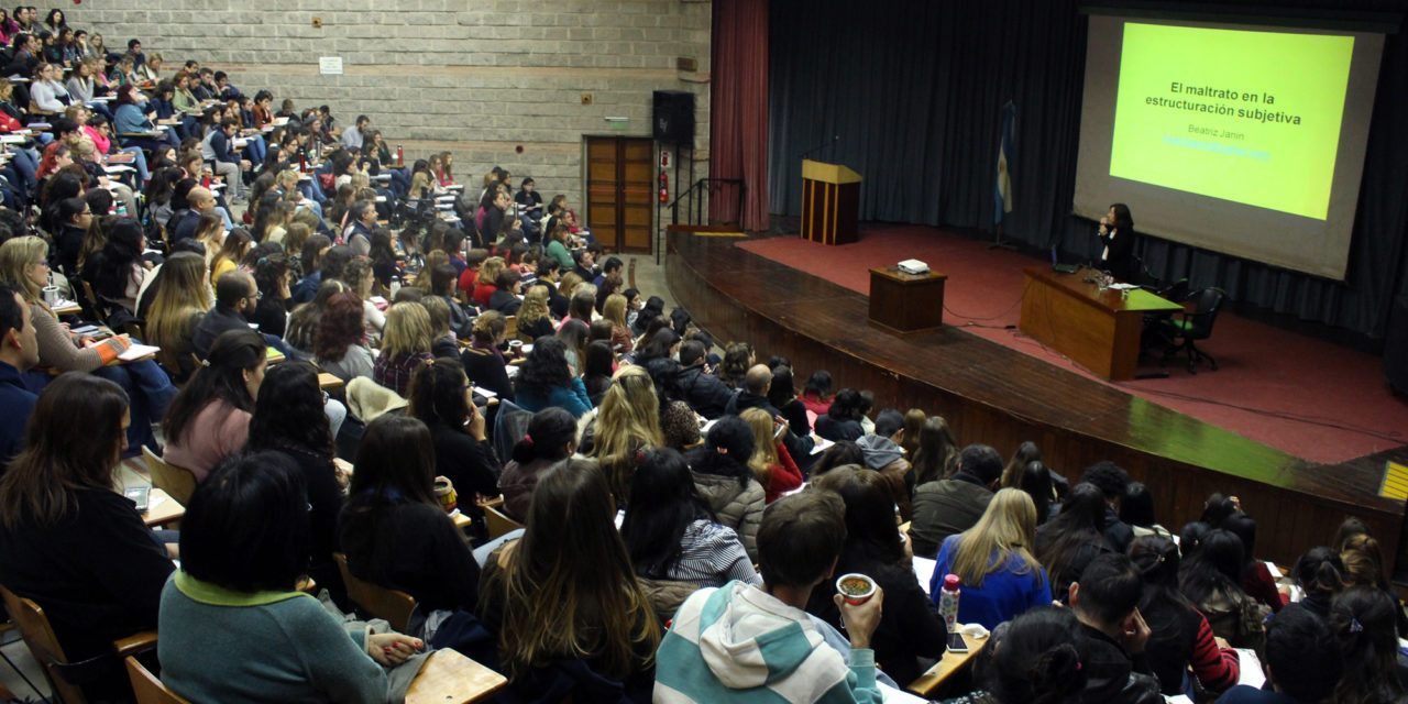 Las políticas del gobierno nacional “lesionan gravemente el derecho a la educación”