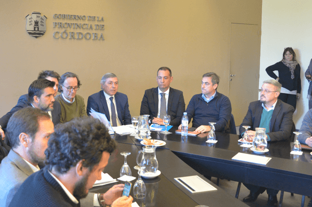 La Provincia avanza en un acuerdo federal con municipios y comunas