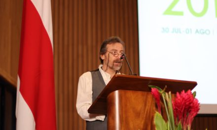 Gustavo Cimadevilla, docente de Ciencias Humanas, es el nuevo presidente de ALAIC