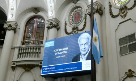 La Legislatura realizó una Sesión Especial en homenaje a José Manuel De la Sota