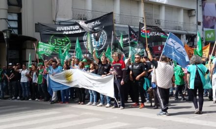 Paro general contra la política del gobierno nacional