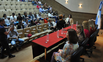 Docentes se diplomaron en Enseñanza de prácticas experimentales en Ciencias