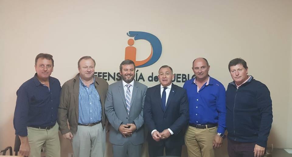 Firma de convenio del INCaP con la Defensoría del Pueblo de Río Cuarto y Municipios