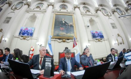 La Unicameral aprobó el Presupuesto provincial 2019