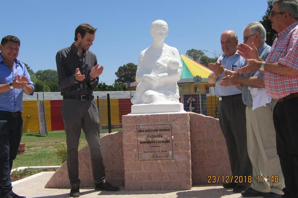 Bulnes: Refacción de la plazoleta Monumento a la madre