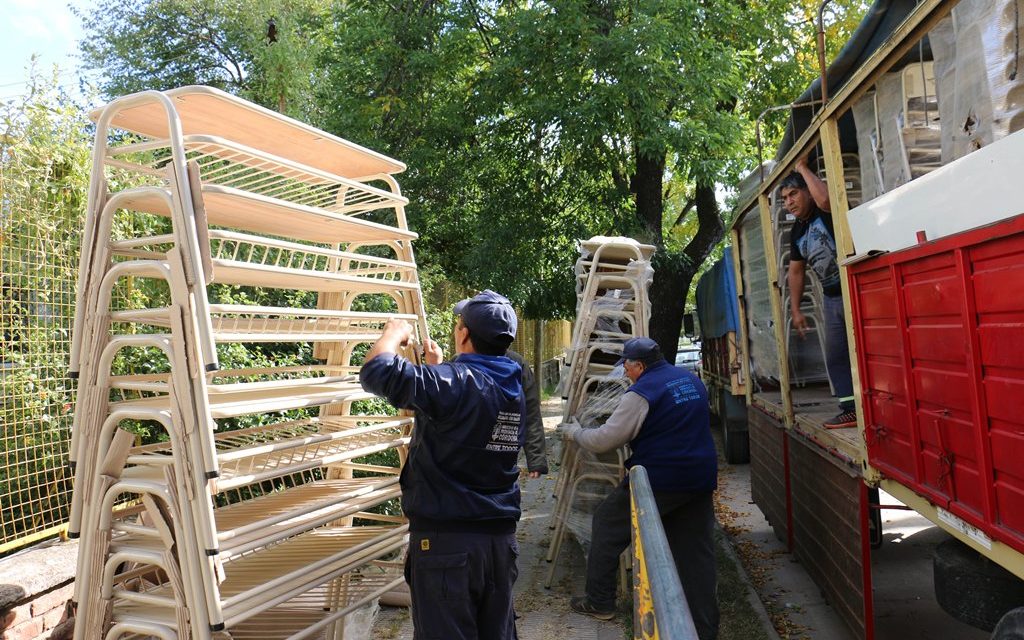 Río Cuarto: Entregaron mobiliario a escuelas públicas provinciales