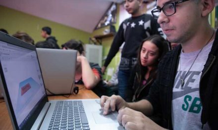 Inclusión digital: Más de 1.000 alumnos capacitados en un mes
