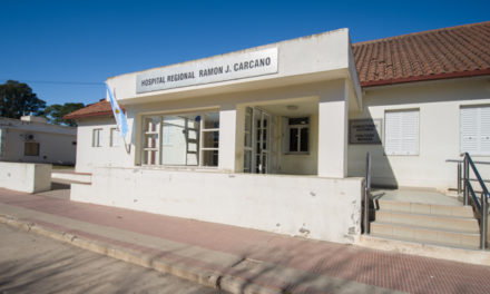 Firma de convenio para el arreglo del techo del Quirófano del Hospital “Ramón J. Cárcano”