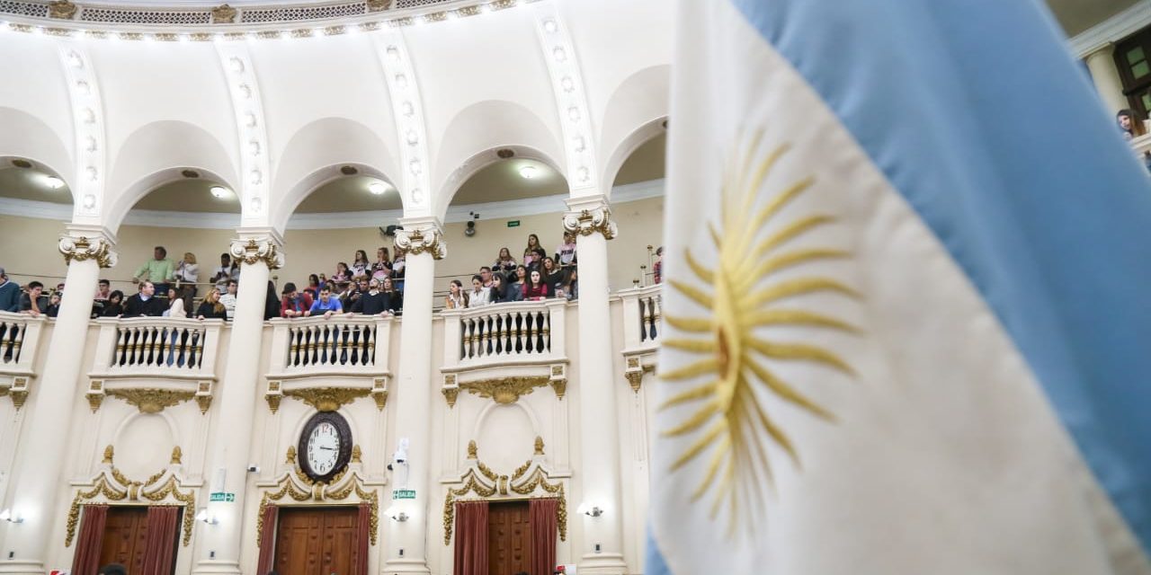 Se realizó la 13º Sesión Ordinaria en la Unicameral