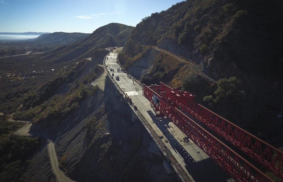 Schiaretti recorrió la mega obra de la Bajada de Altas Cumbres