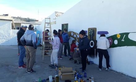 Bulnes: Pintando murales