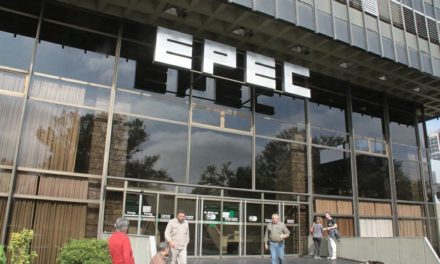 El directorio de EPEC también anunció que se reducen los sueldos un 45%