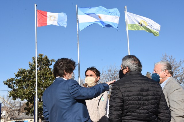 Adelia María: Acto de Día de la Bandera