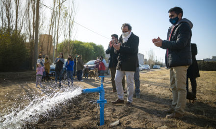 Quedó habilitada la red de agua potable en el barrio Aero Village