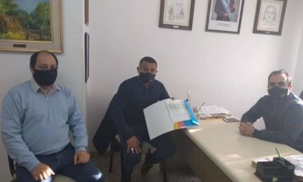 Carnerillo: entrega de subsidio al Club Santa Paula