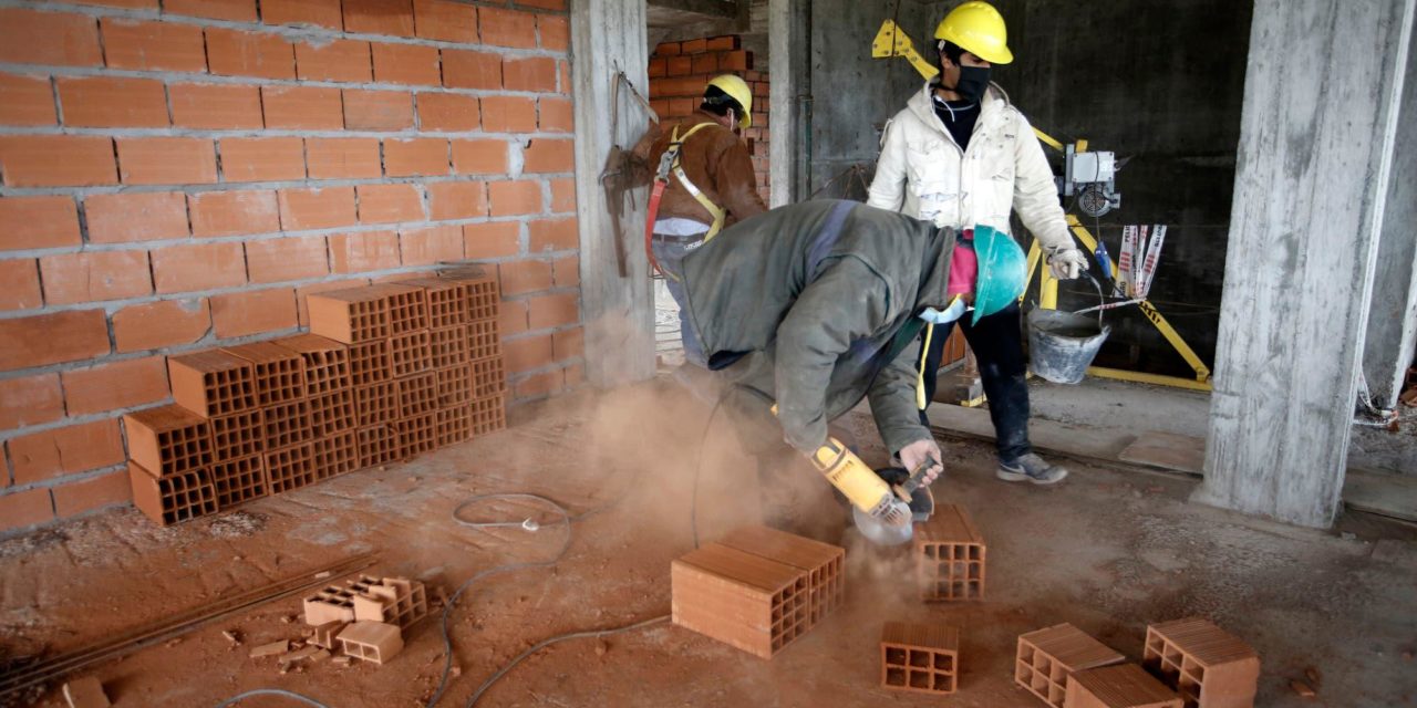 El Gobierno creó un plan de obras públicas para “habitar la emergencia”