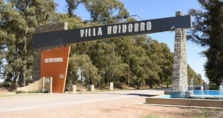 Villa Huidobro: entrega de créditos a emprendedores locales
