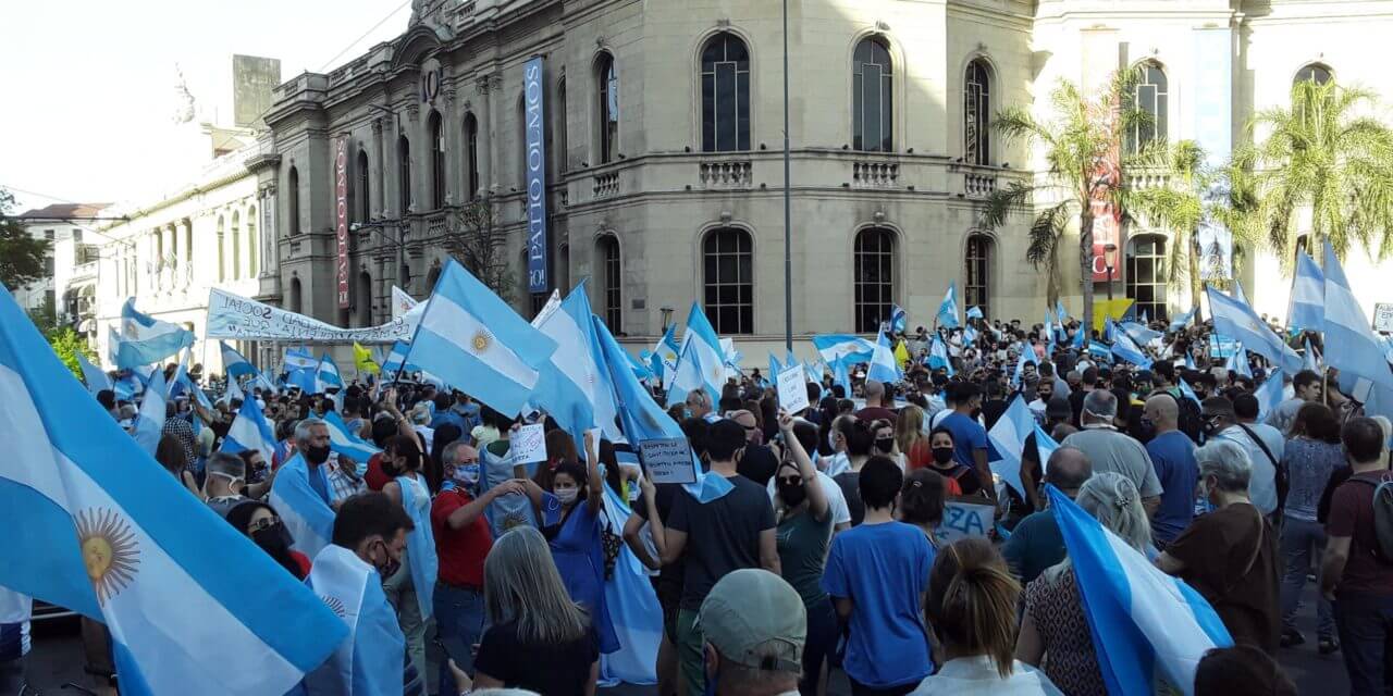 En Córdoba y el país, la oposición se movilizó en un nuevo banderazo