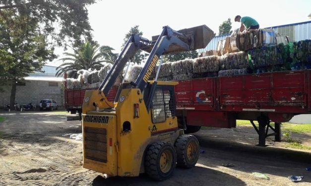 Arias: reciclan once toneladas de residuos