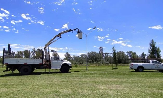 La Cautiva: luces solares para el espacio verde “El Calden”