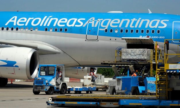 Parte hacia Rusia otro vuelo de Aerolíneas Argentinas