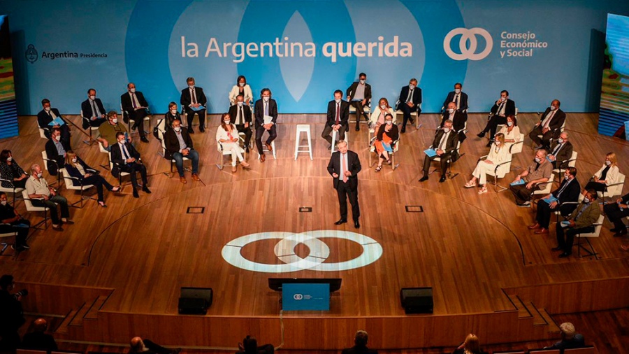 El Presidente anunció la creación del Consejo Económico y Social