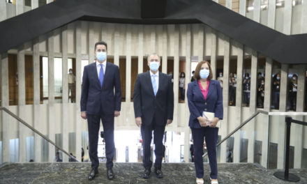 En la Legislatura, Schiaretti aseguró: “Córdoba no para pese a la pandemia y las crisis del 2020”