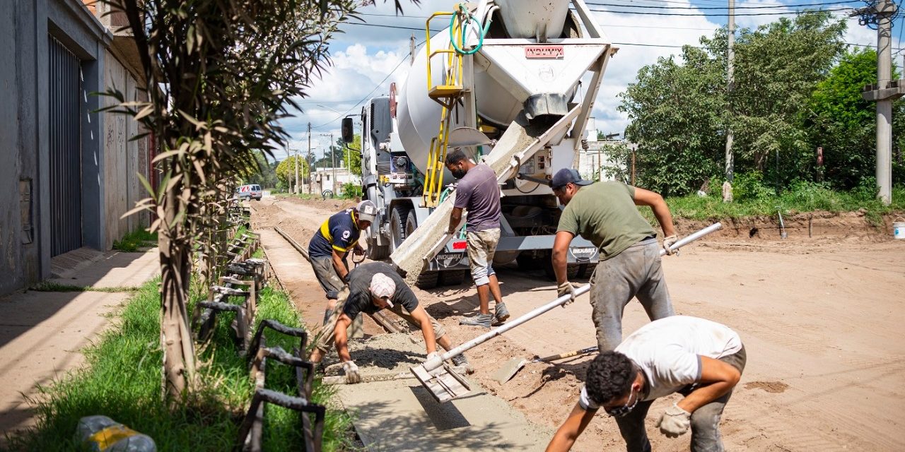 Avanza la obra de cordón cuneta en el Sur