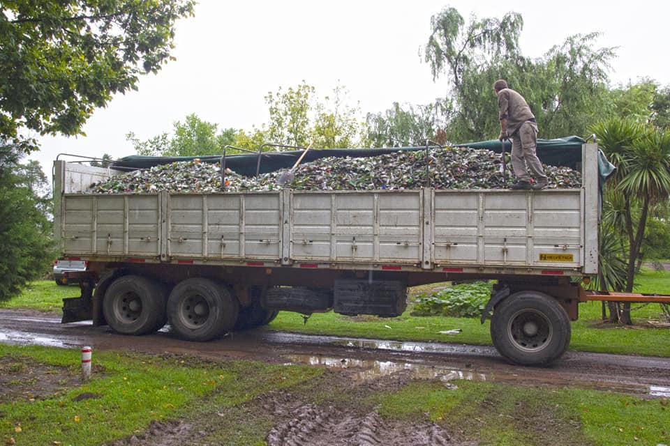 Arias: se realizó la primer venta de residuos reciclados