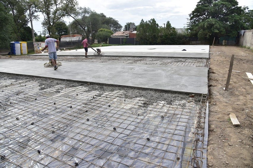 Villa María: Avanza la construcción del nuevo playón polideportivo en barrio Las Acacias