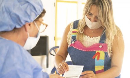 Adelia María: Se inició la vacunación a docentes