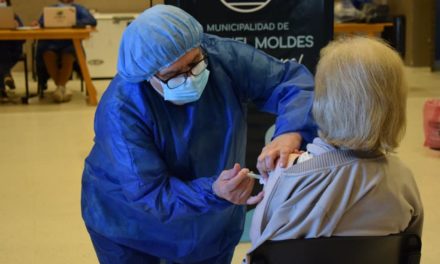 Coronel Moldes: Más de 1000 personas recibieron la vacuna contra el Covid-19