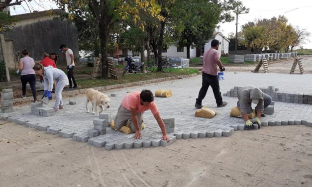 Viamonte: comenzó la obra de adoquinado en barrio IPV