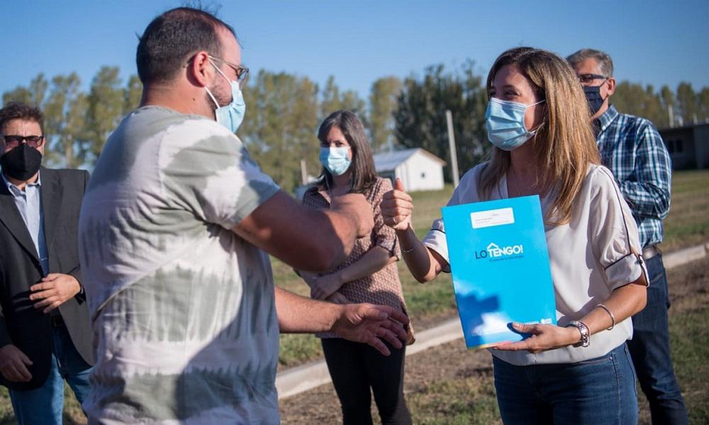 La Provincia entregó lotes con infraestructura en Pampayasta Norte